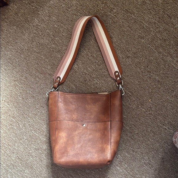 Chic Brown Shoulder Bag with Striped Strap - Picture 2 of 6